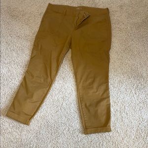 Old Navy cropped khakis